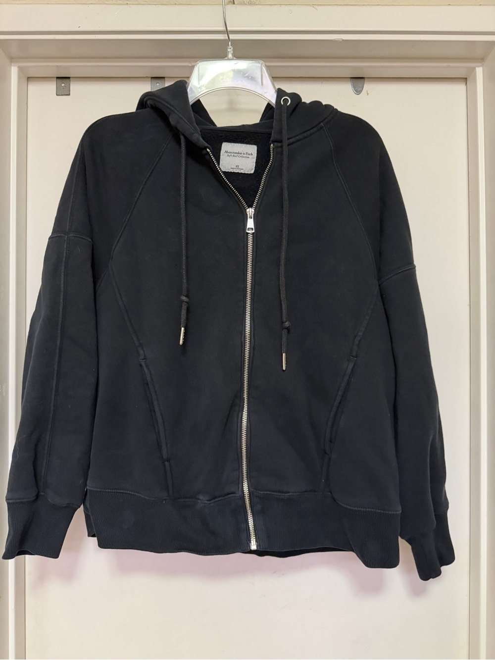 Abercrombie & Fitch black zip up hoodie - size XS